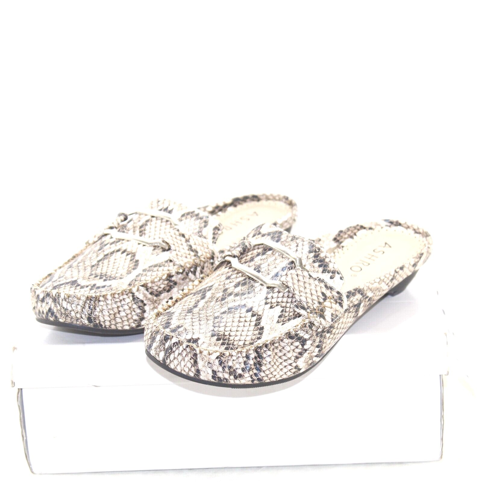 Ashro womens low back slip on dress shoe Multiple sizes Snakeskin pattern NEW