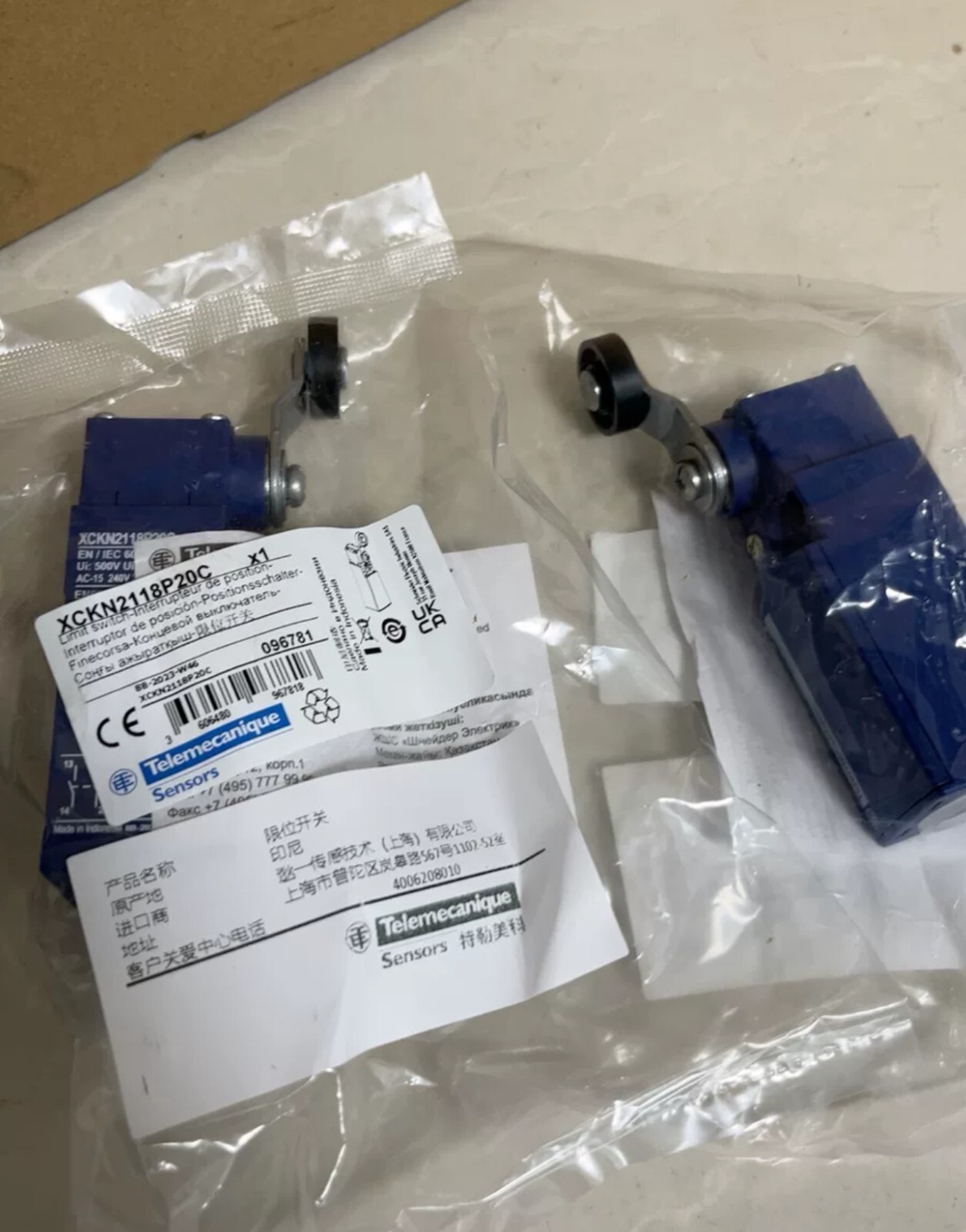 XCKN2118P20C New Telemecanique Limit Switch with Box Free Shipping XCKN2118P20C