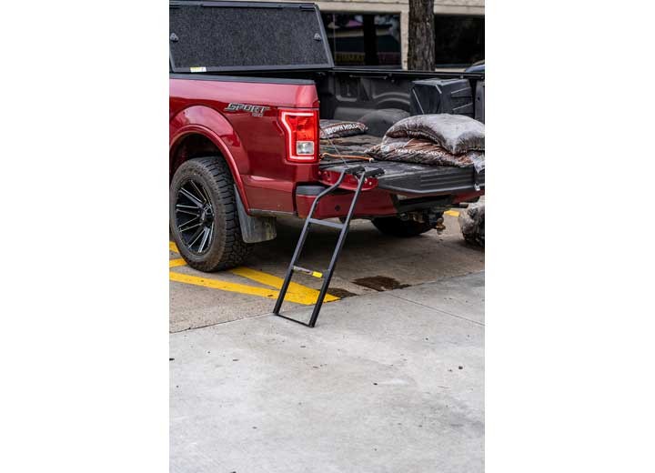 Traxion 5-100 Tailgate Ladder