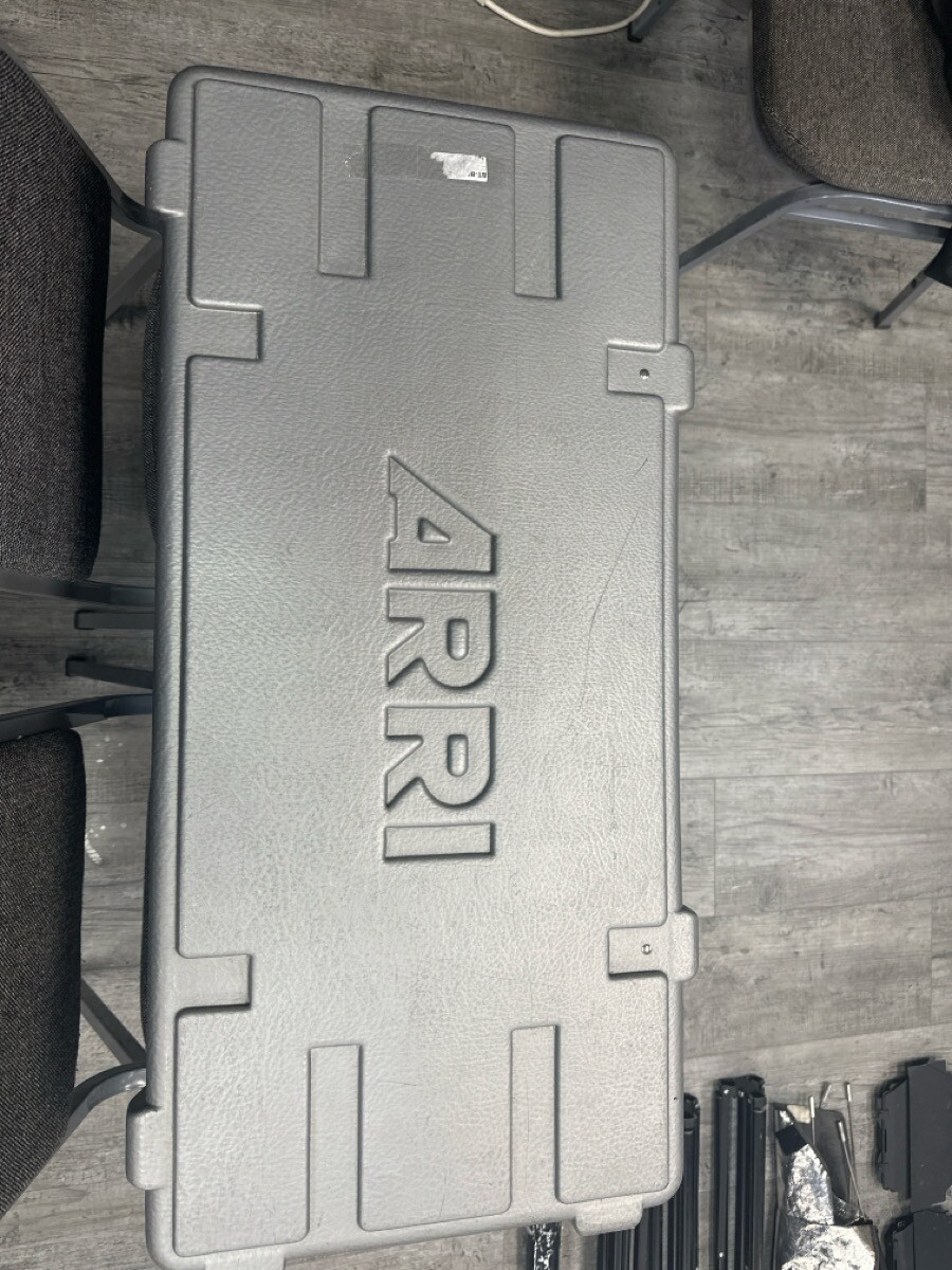 ARRI 300 PLUS (B06002656)