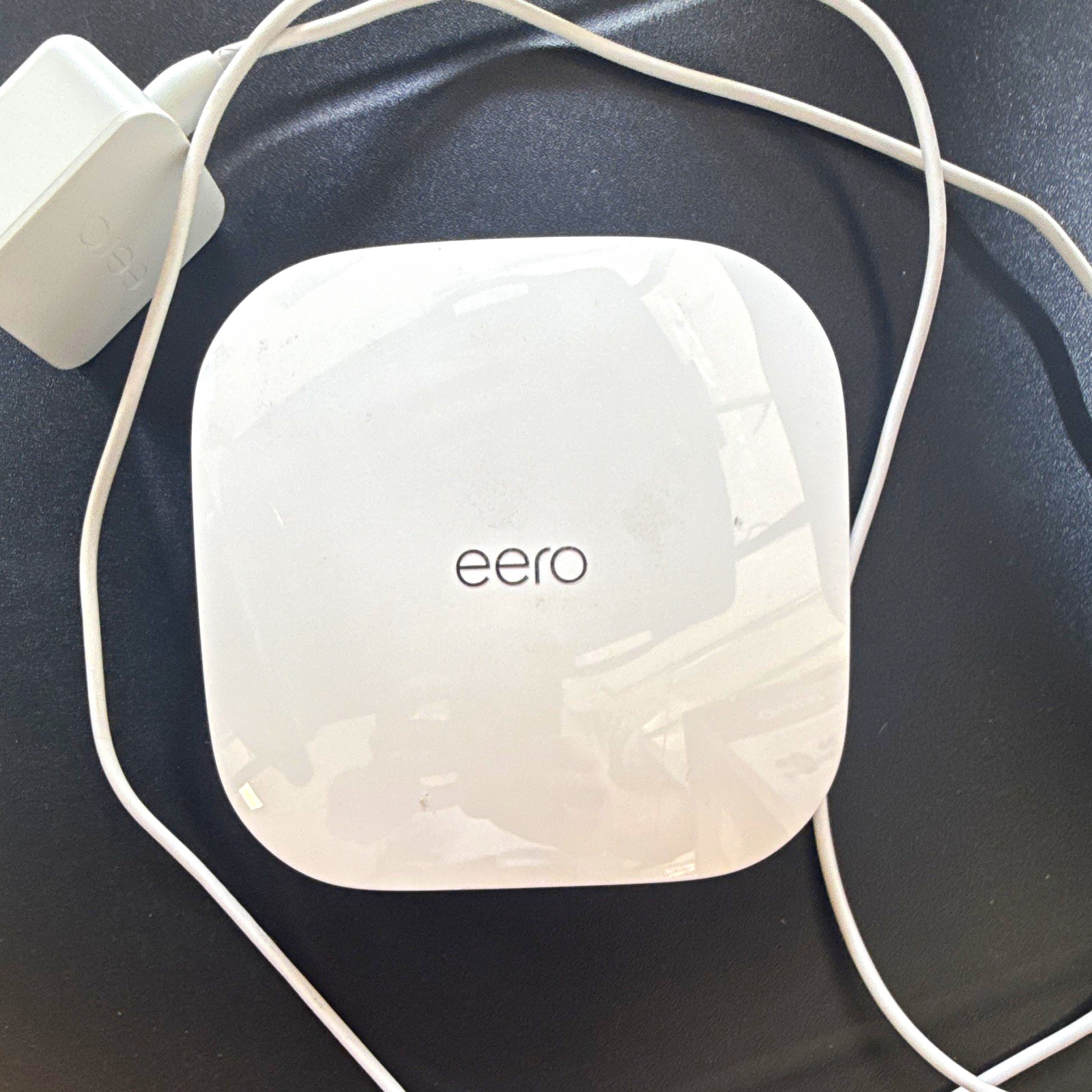 eero Pro 6 Mesh Wi-Fi Router Pro 6 White 1200 Mbps Dual-Band 2-Port Ethernet