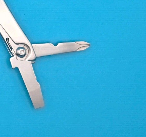 Leatherman Rev 3.8" Multi-Tool, Stainless!