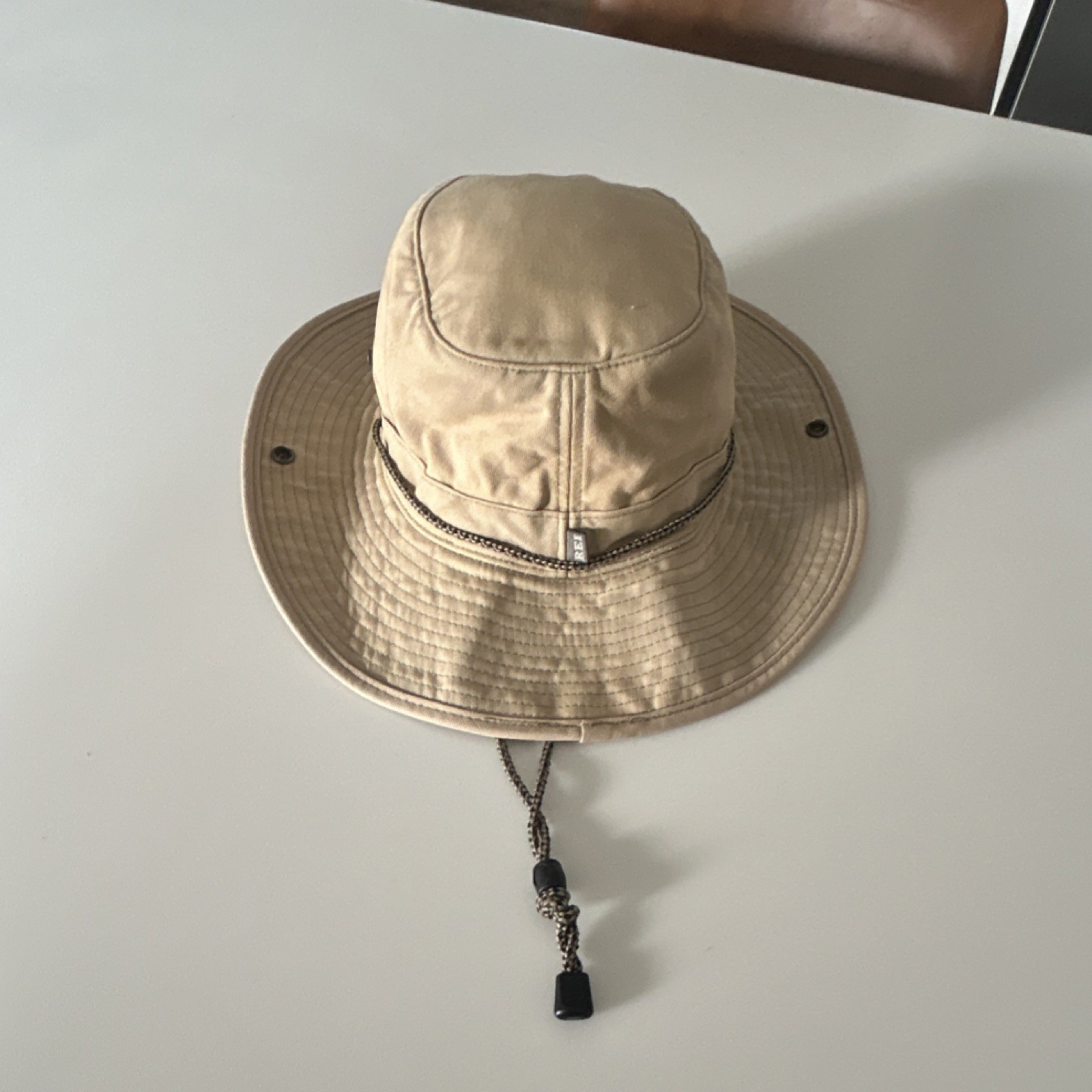 REI Beige classic Boonie Hat Wide Brim Cotton Chin Strap Pocket Fishing