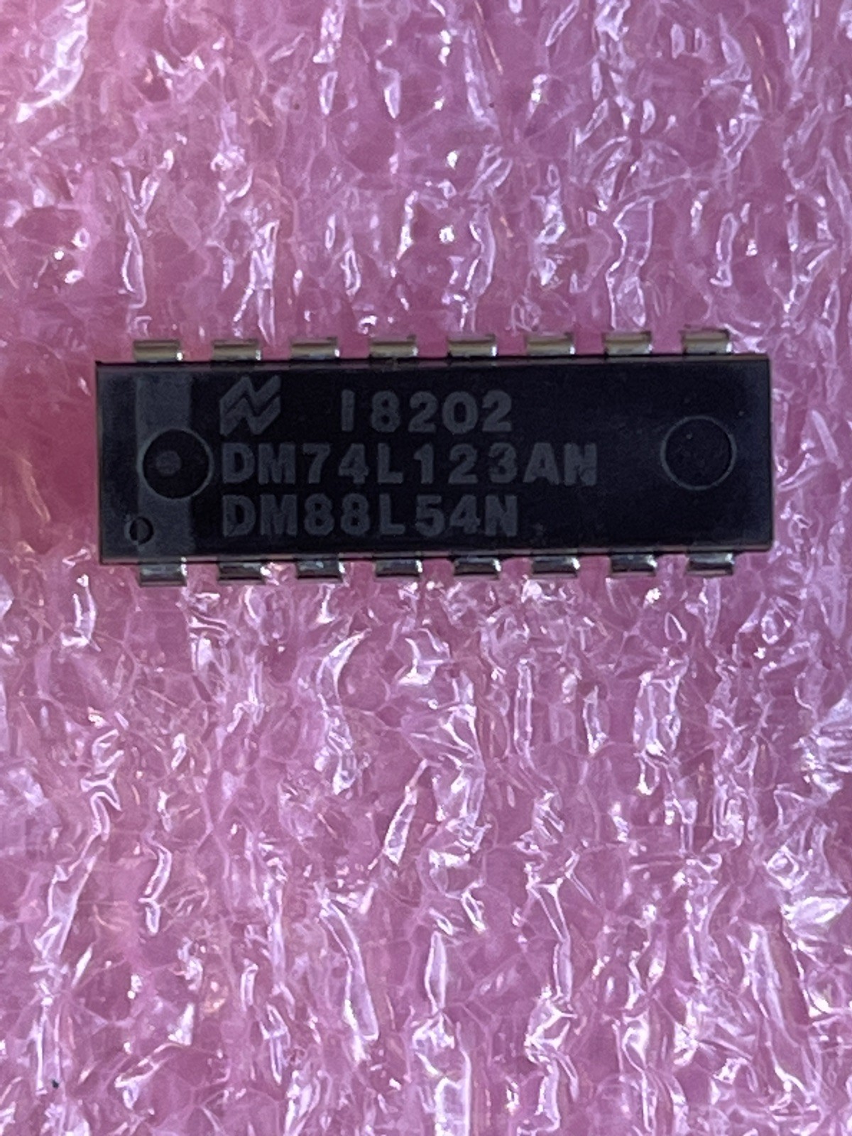DM74L123AN DM88L54N IC TTL 2 FUNC 16 PIN DIP OBSOLETE NATIONAL SEMI (LOT OF 2)