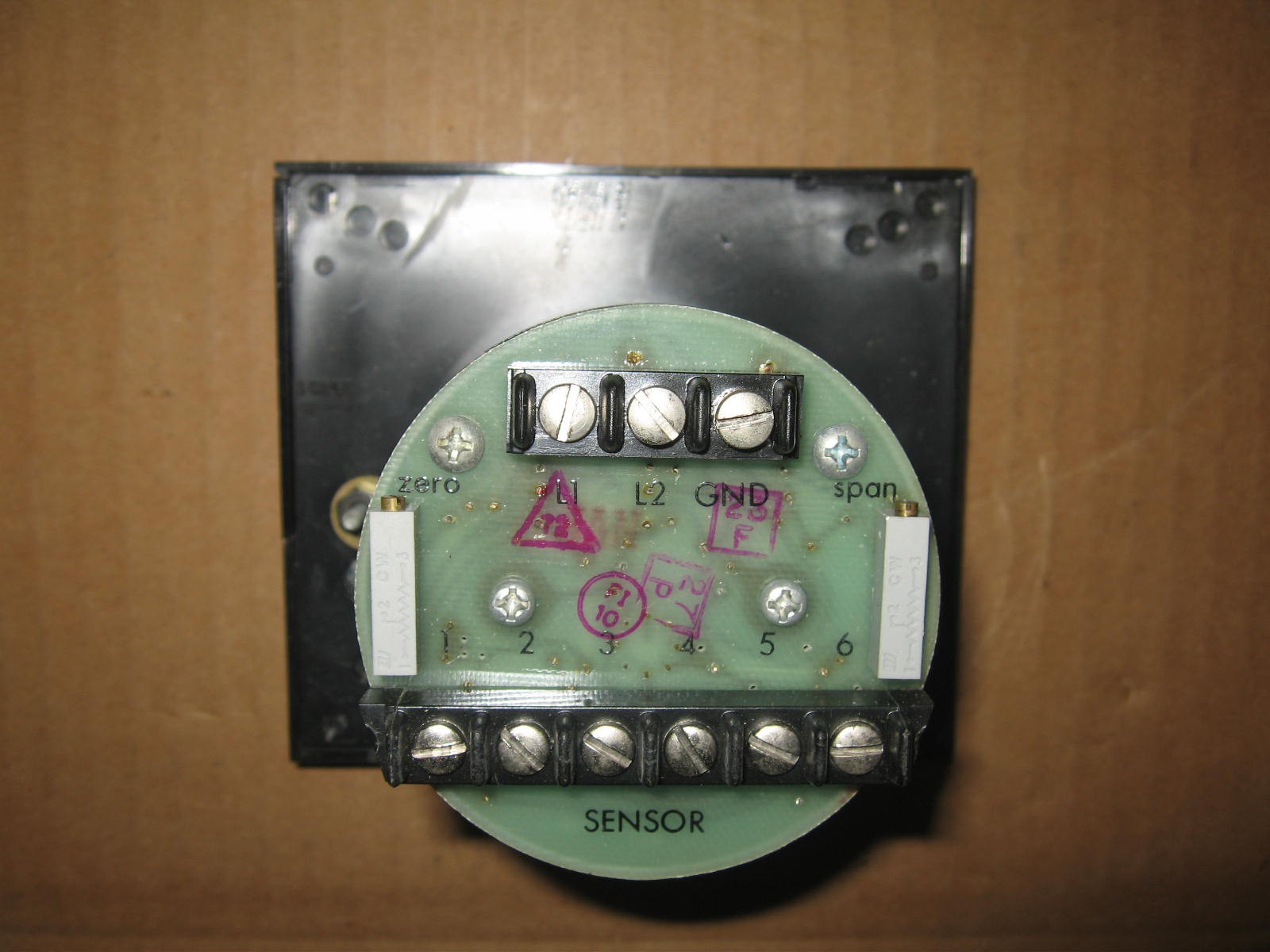 Omega EP2-32J4 Digital Thermistor Panel Meter 0-230F 0-100C
