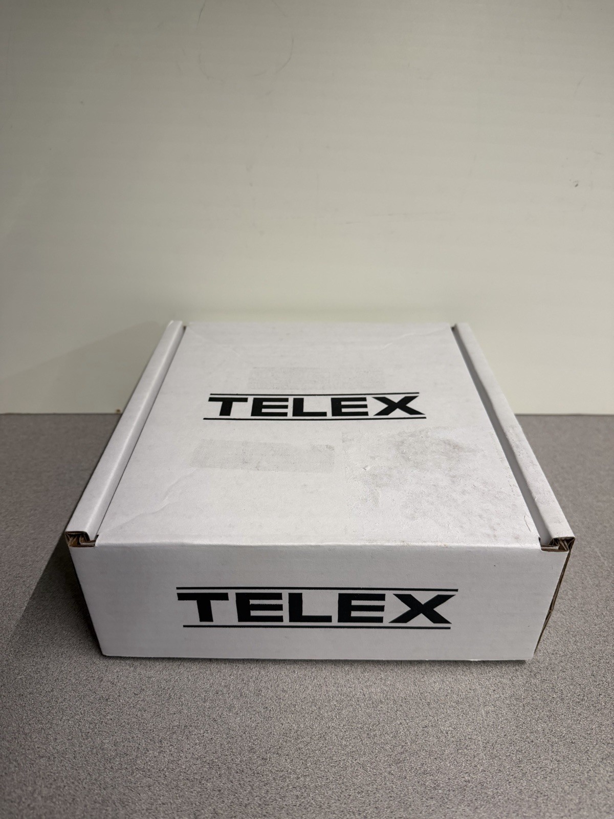 NEW(Never Used) Telex Airman 8 AIRMAN8-0211 Airbus XLR -5 Pilot Aviation Headset