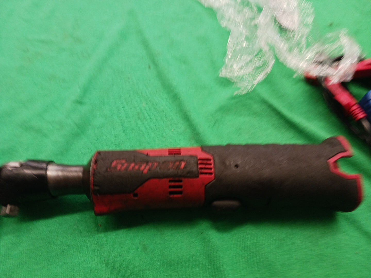 Snap-on CTR761C, 14.4 Volt Cordless Ratchet, 3/8" Drive, RED USED