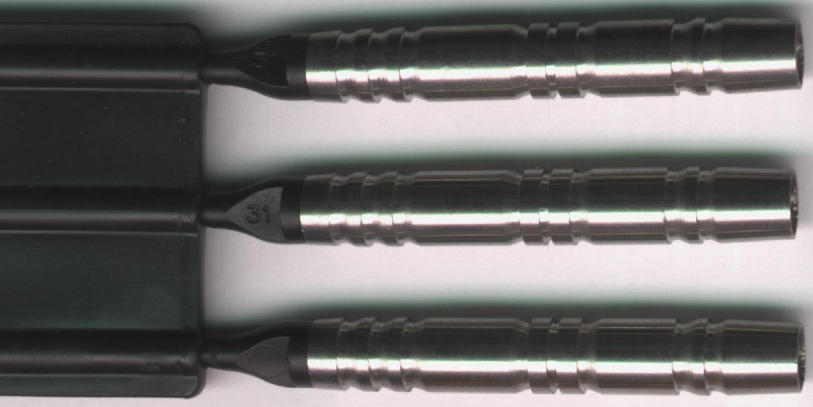 THE MANTIS 20 gram Soft Tip 90% Tungsten Darts: Accessories Included