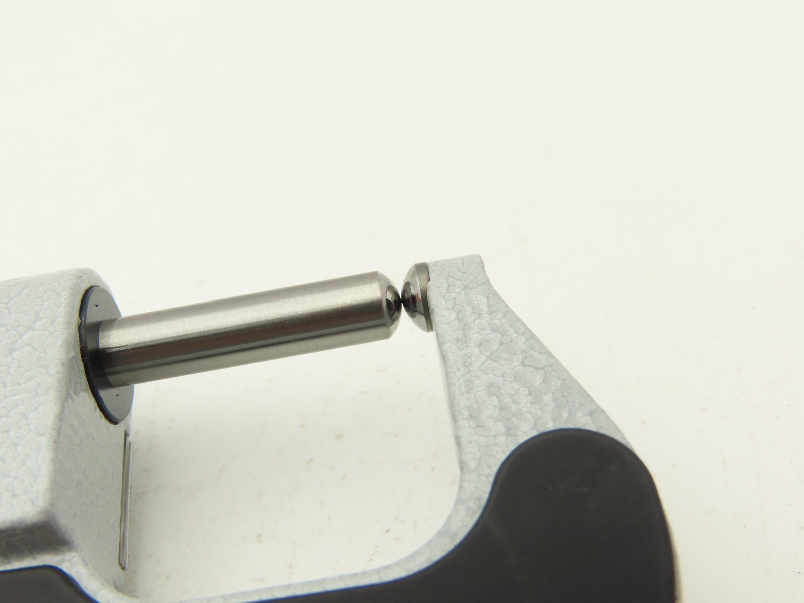 Mitutoyo 295-253 Mechanical Digit Counter Spherical Ball Micrometer 0-1"Range