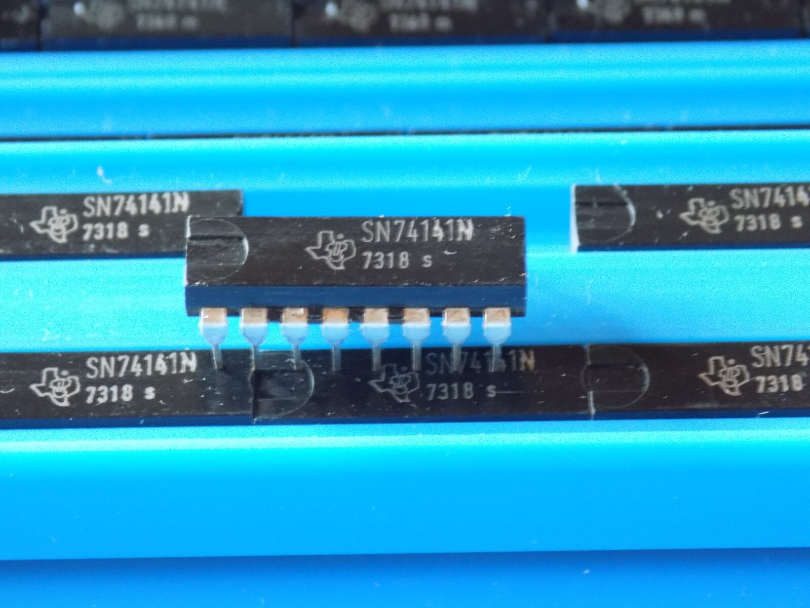 1x SN74141N Texas Instruments original silver plated legs NIXIE TUBE Z568M IN18