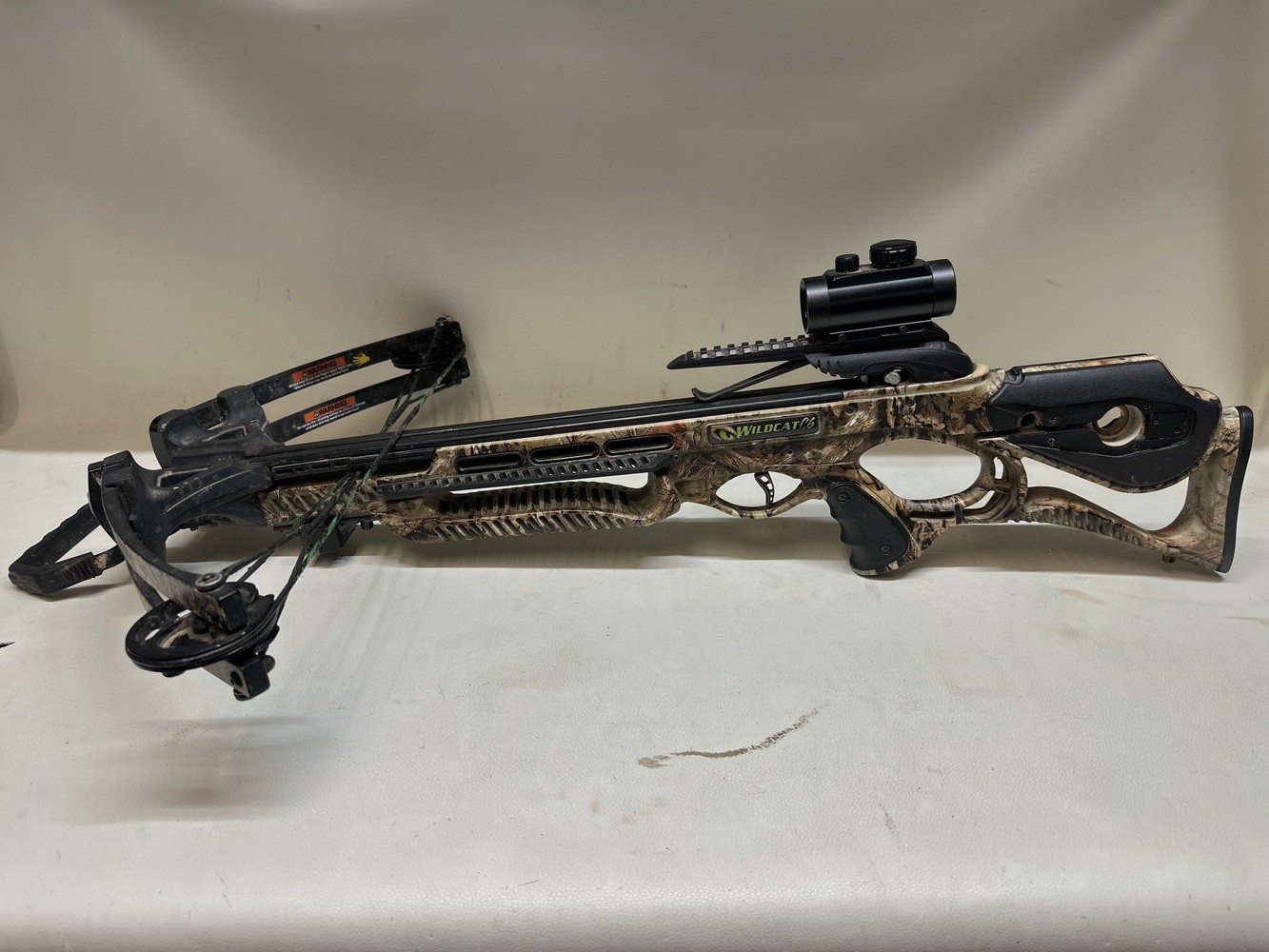 BARNETT WILDCAT C6 320FPS 140LB COMPOUND CROSSBOW