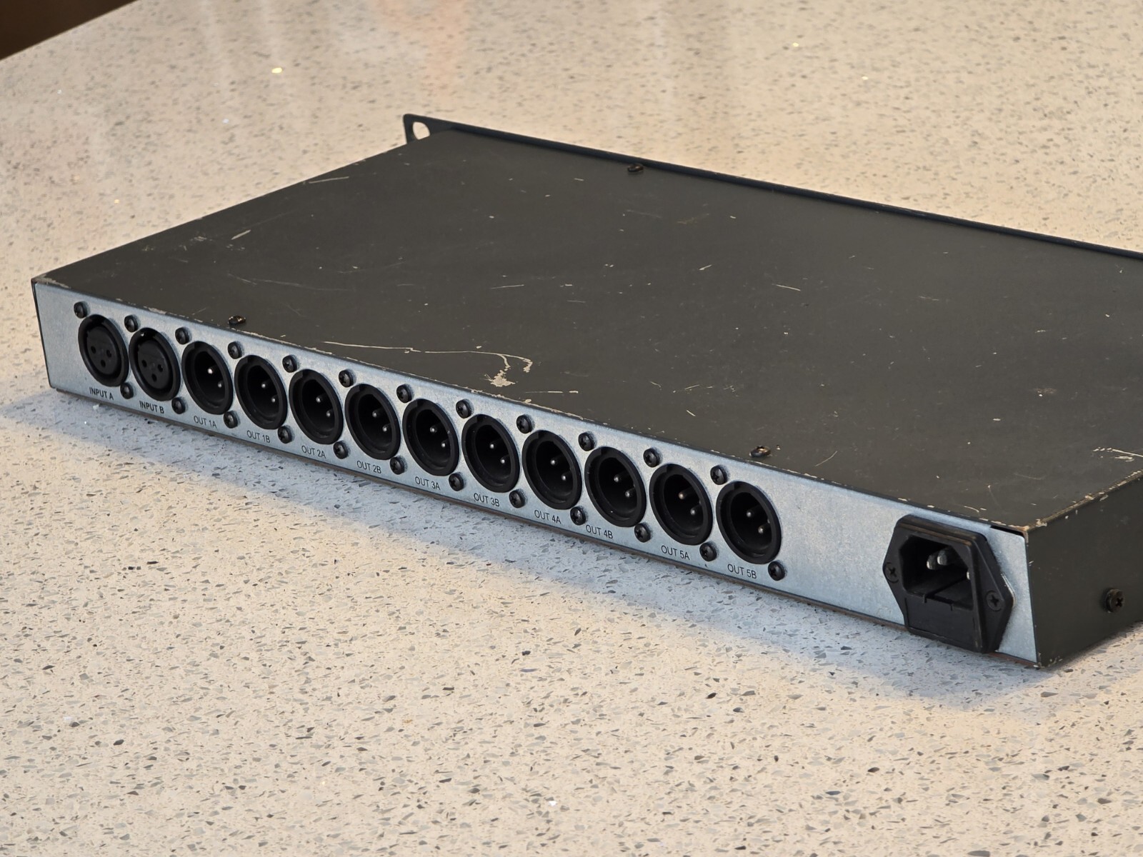 Kramer VM-1110xl 1x10 Balanced Mono Audio Distribution Amplifier XLR Untested