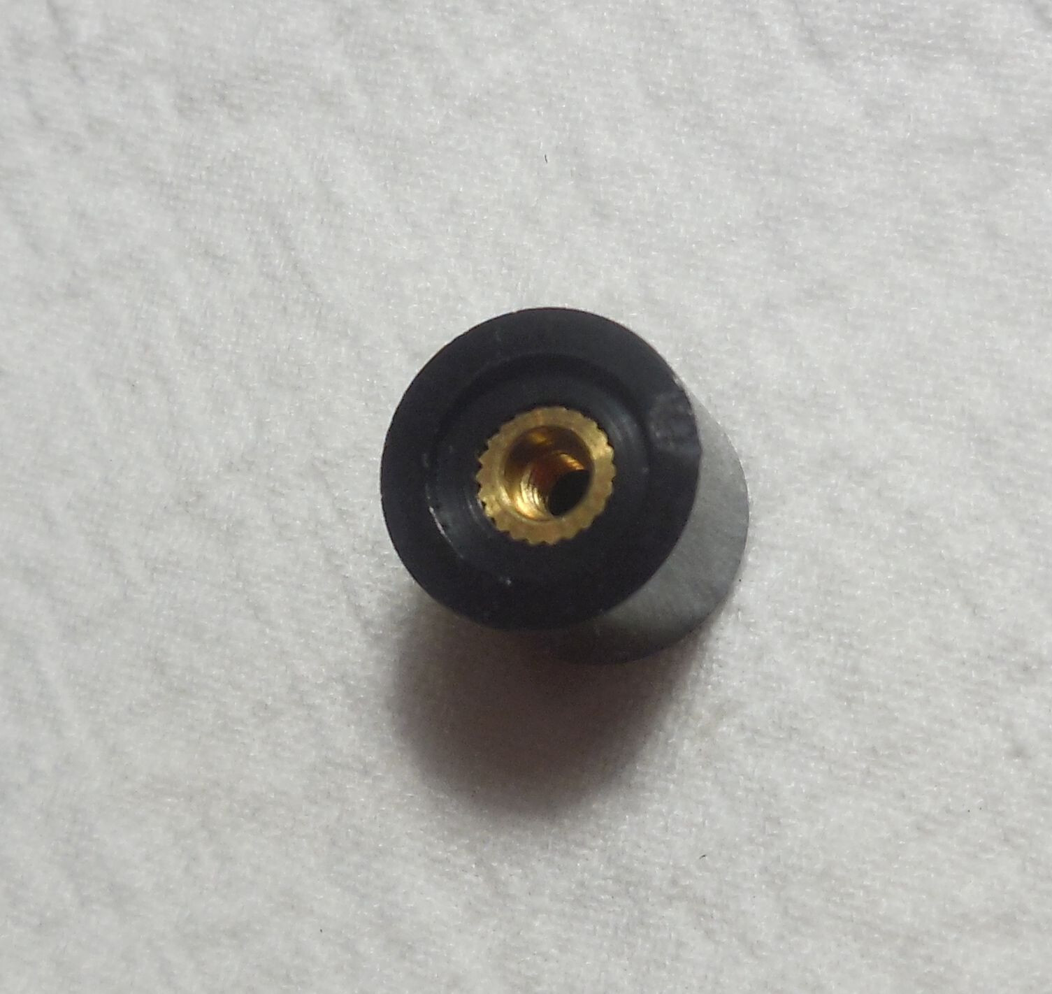 Qty(2) Black RH Threaded Knob 3-56