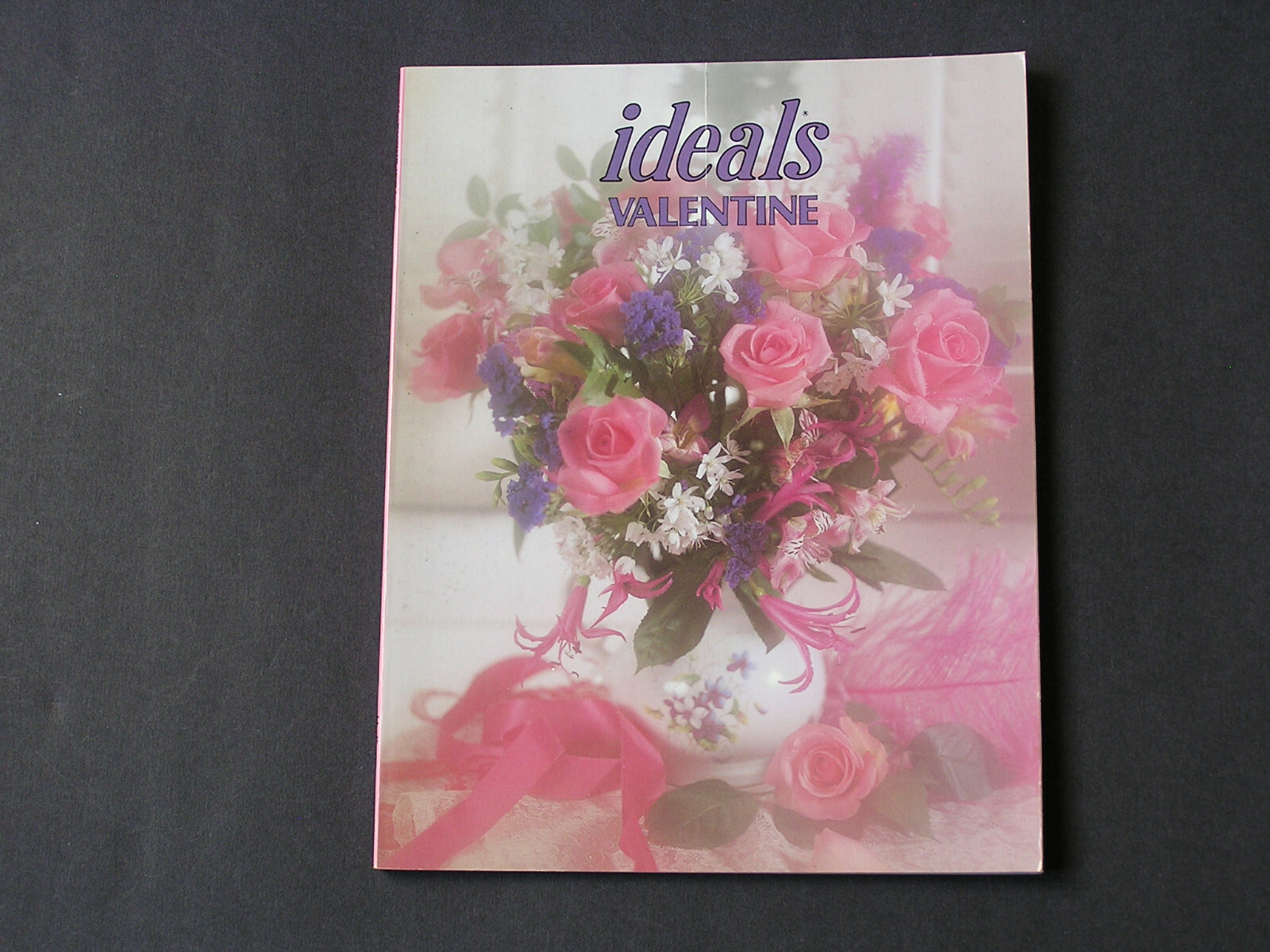 Ideals Valentine - Vol. 46 No. 1- 1989