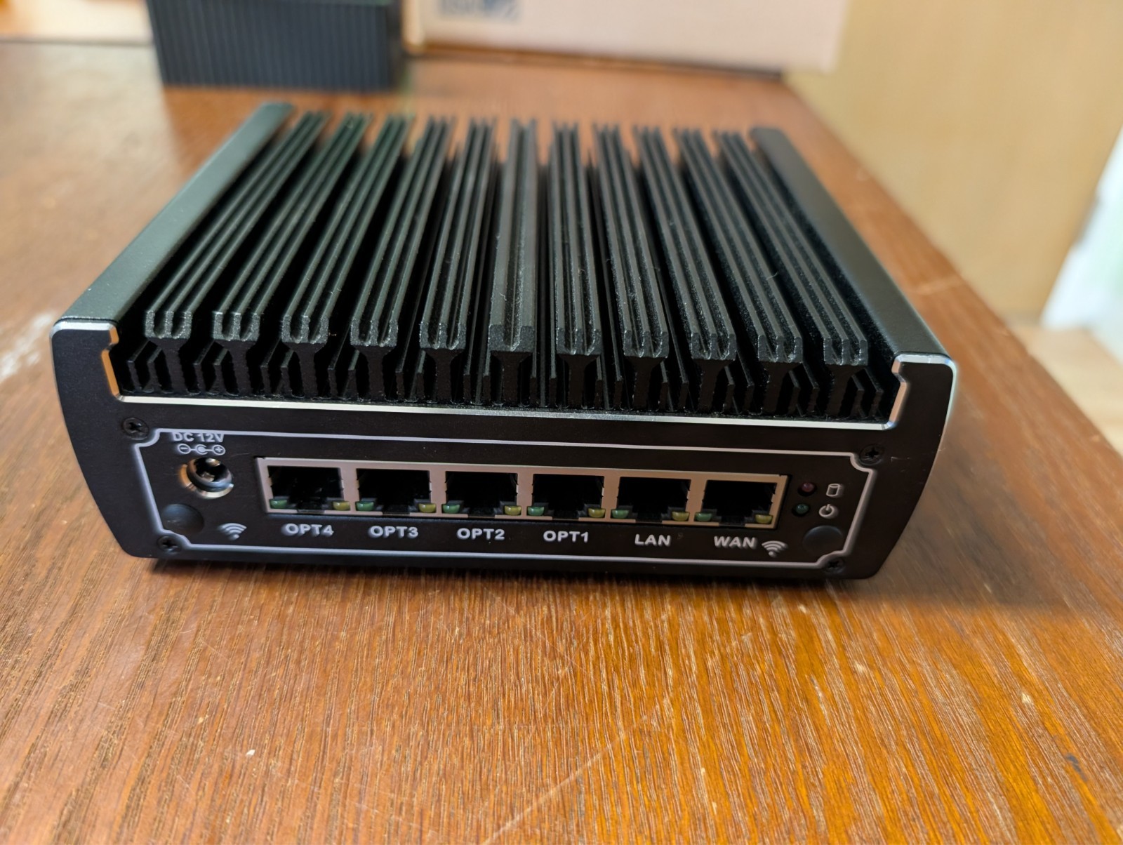 Protectli The Vault FW6A Firewall