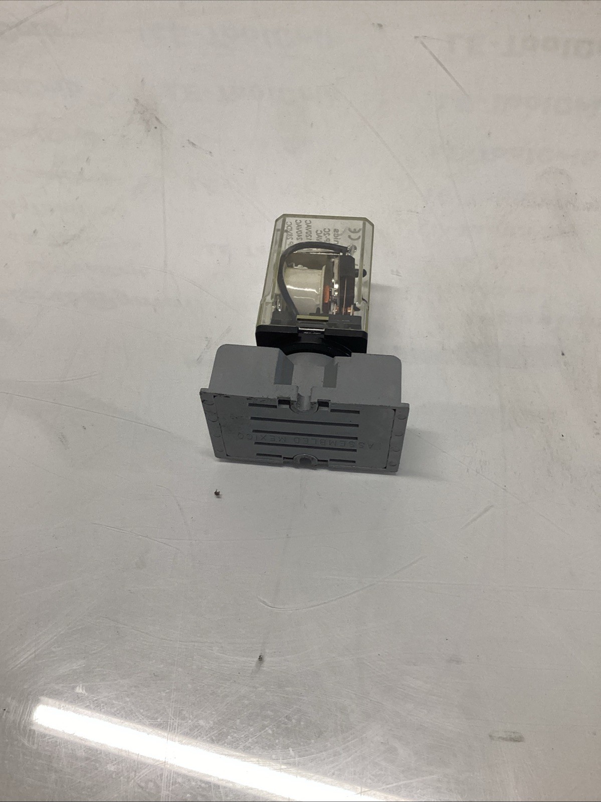SKY ELECTRONICS SKKP-2C W/ Base L-562