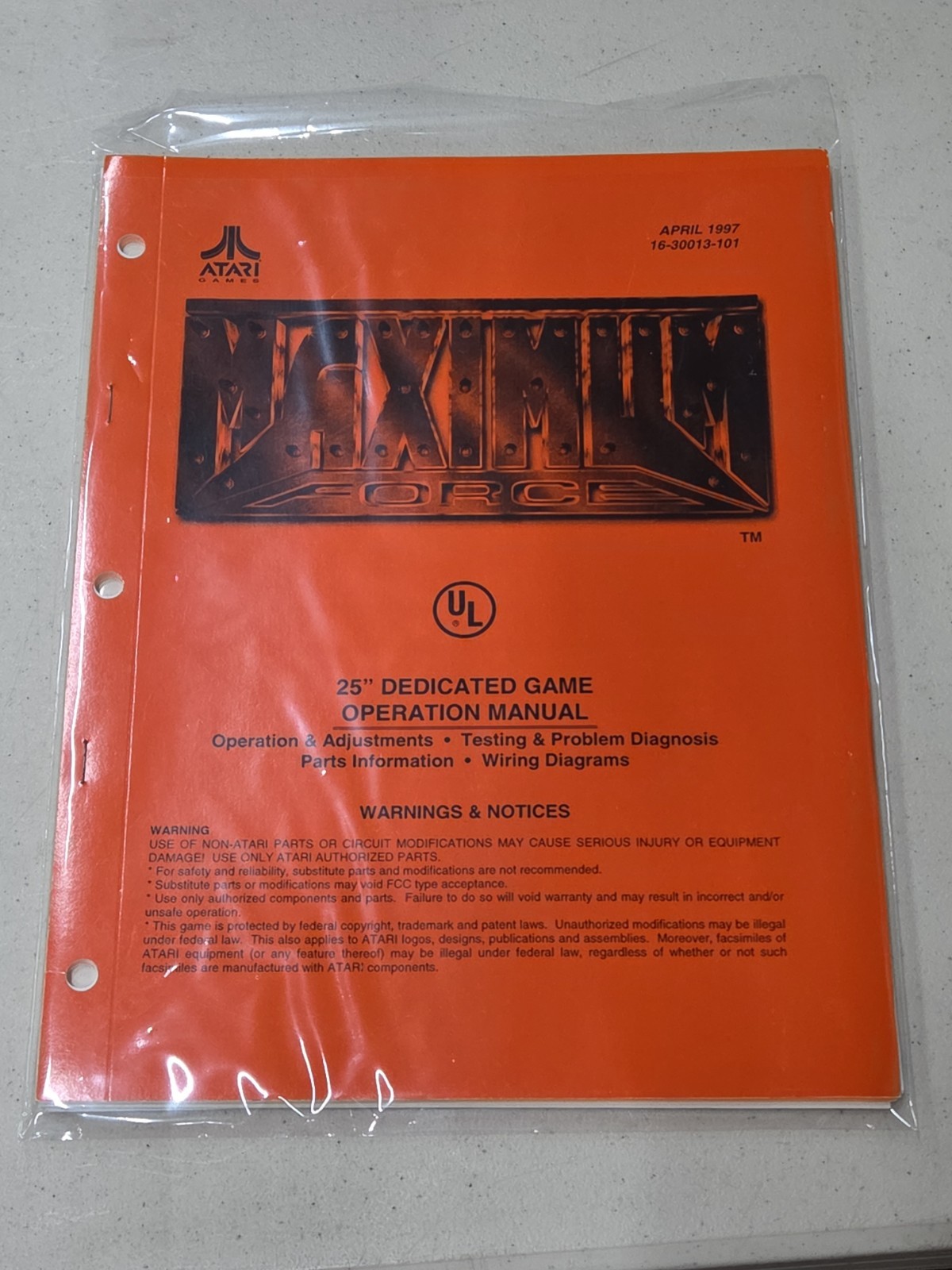 MAXIMUM FORCE Operation Manual April 1997 Atari Games 16-30013-101