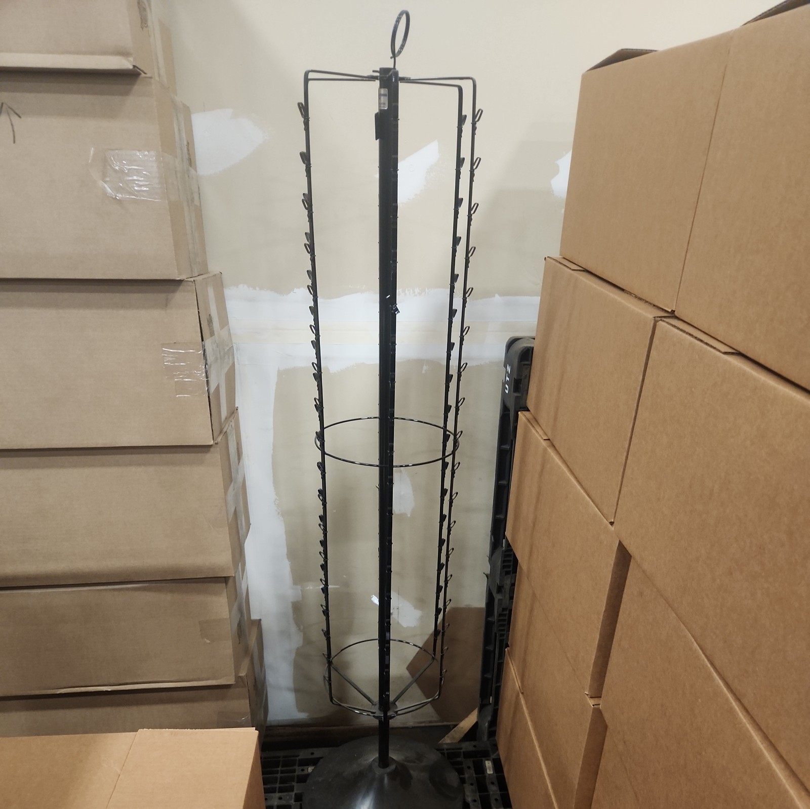 Retail Revolving Clip Rack - 108Clips - Black - 16" Base