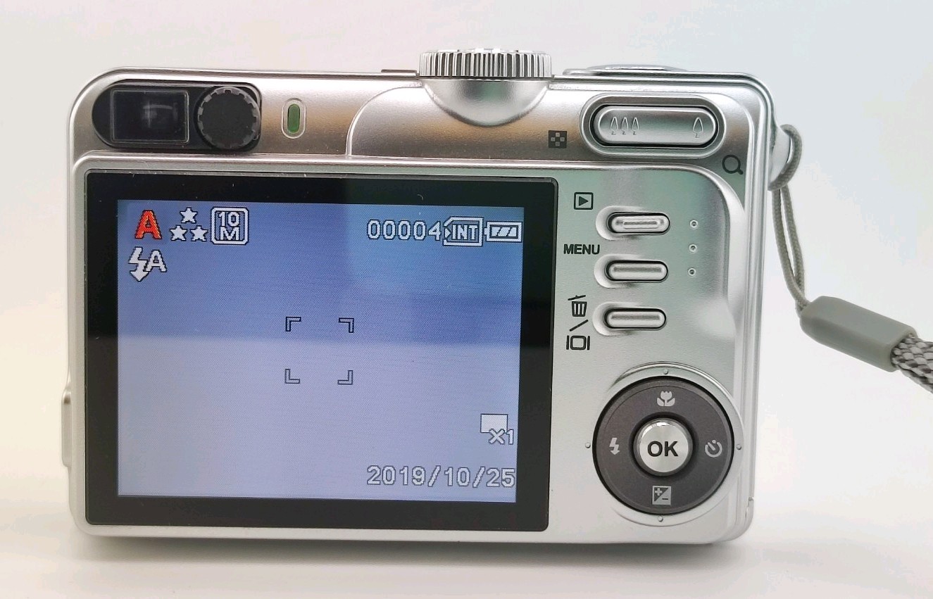 Vivitar ViviCam X325 10.0MP Digital Camera - WORKING - SAME DAY DISPATCH