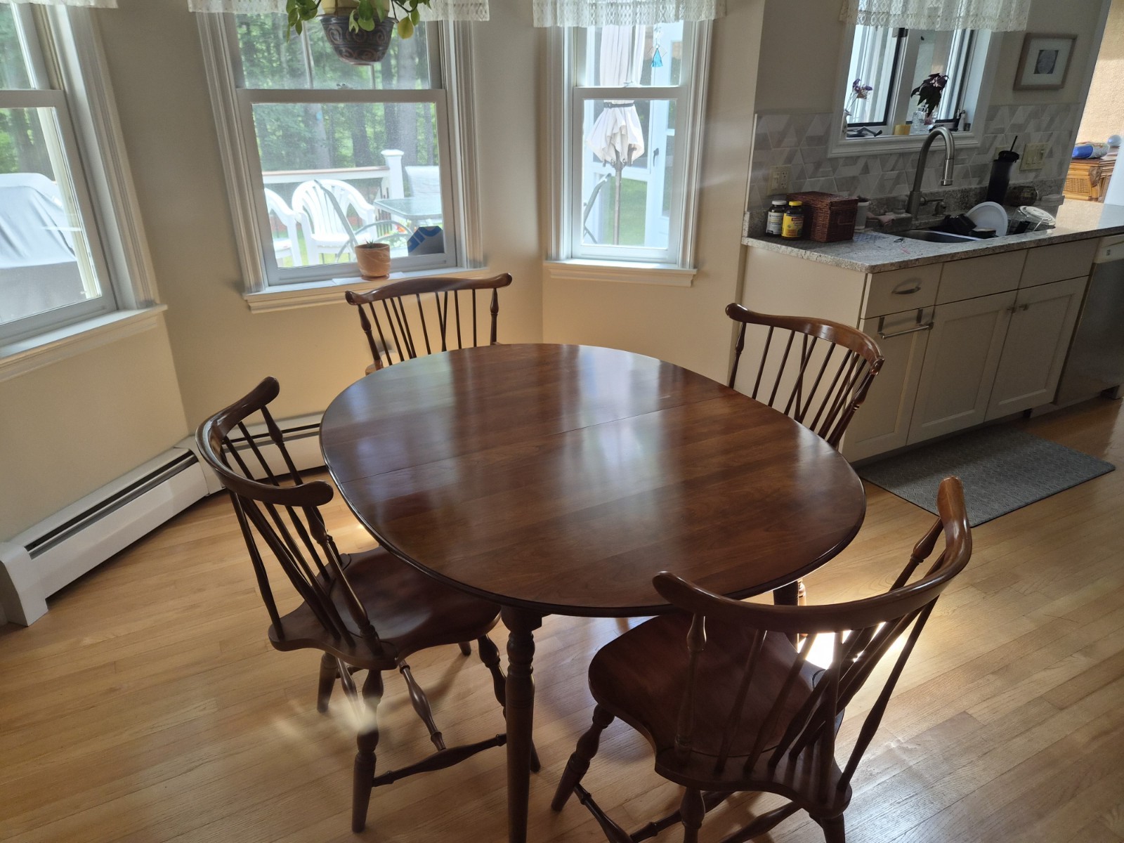 dining room table and 6 chairs