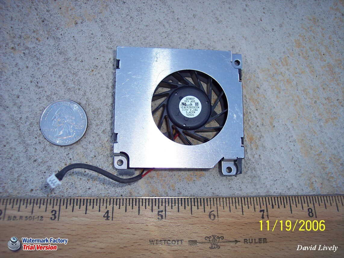Dell Latitude D810 M70 Laptop Fan UDQFRZR03CCM DC28A001120 Blades Cleaned