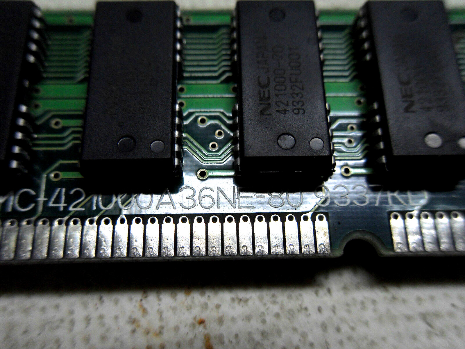 NEC MC-421000A36NE-80 Memory Module