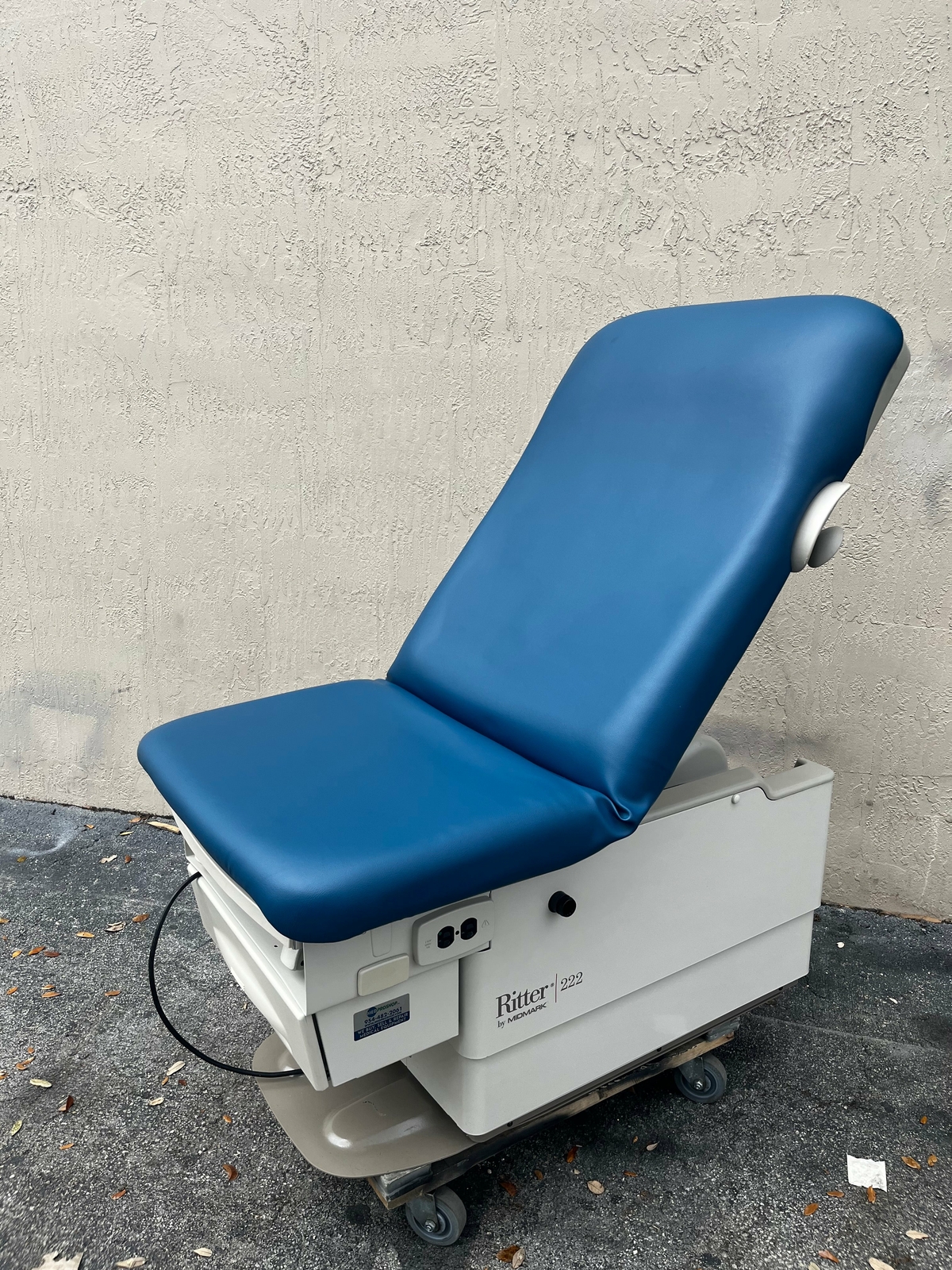 Midmark Ritter 222 Barrier-Free Power Examination Table - Refurbished