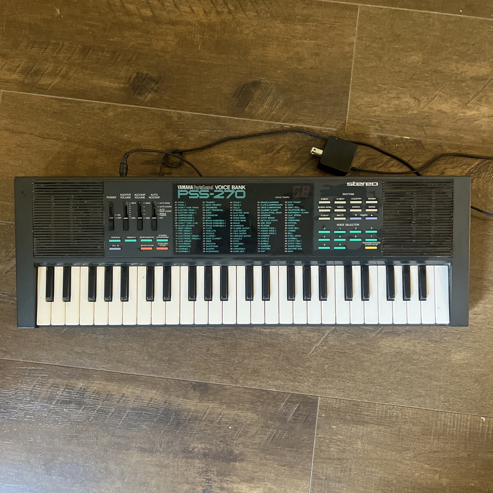 Vtg Yamaha PSS-270 Portasound Electronic Keyboard Voice Multi-Programmable w/box
