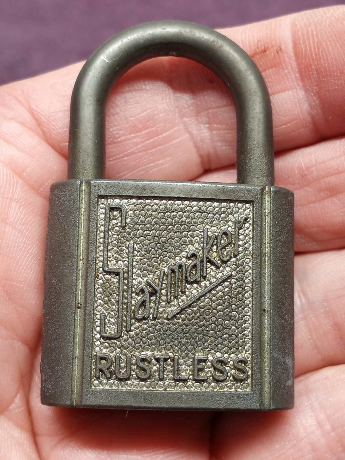 Vintage SLAYMAKER RUSTLESS PADLOCK USA --- NO KEY ---
