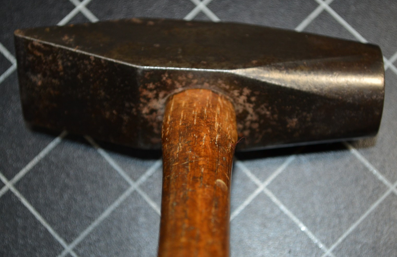 FAYETTE R. PLUMB - TINNERS' RIVETING HAMMER - #6 - ALL ORIGINAL