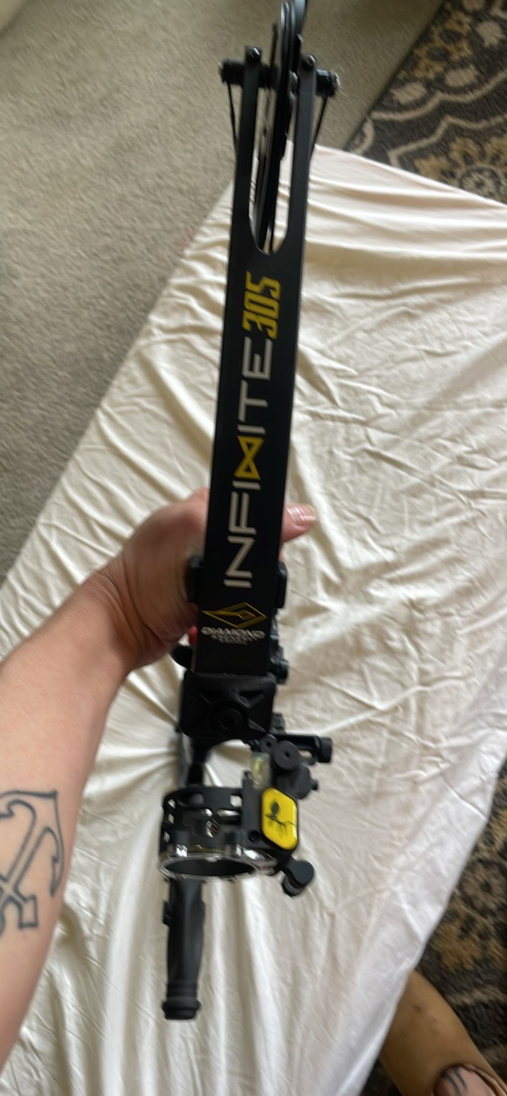 Diamond Archery Infinite 305 lefty bow