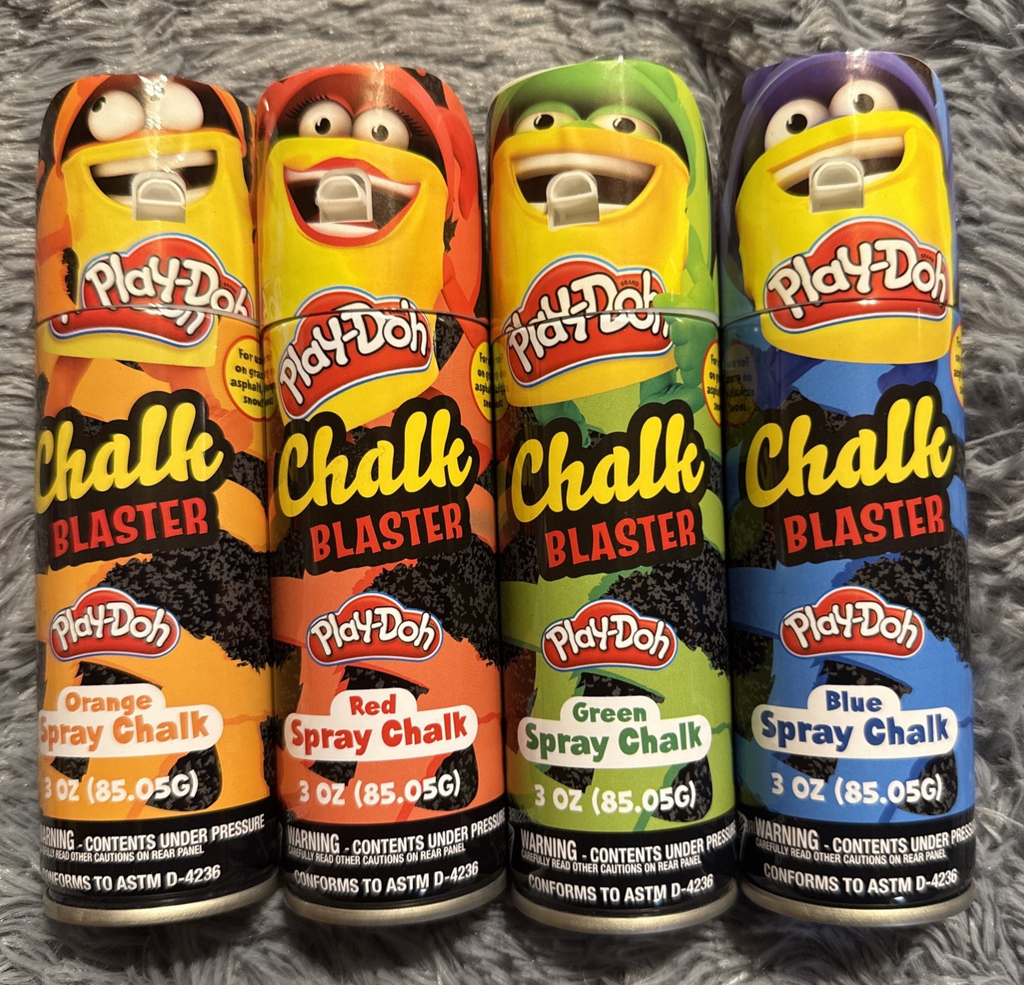 12x Play-Doh 3oz Spray Chalk Blaster Orange Red Green Blue 3 Cans Each Color