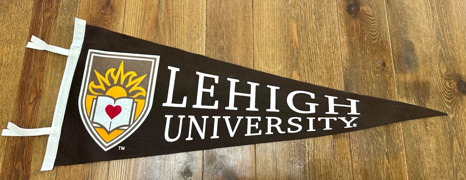 Lehigh Mountain Hawks  NCAA Wool Pennant