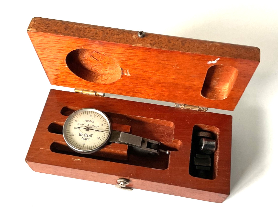 VINTAGE  Brown & Sharpe BesTest 7030-2 Swiss Jeweled .0005 INDICATOR WOOD BOX
