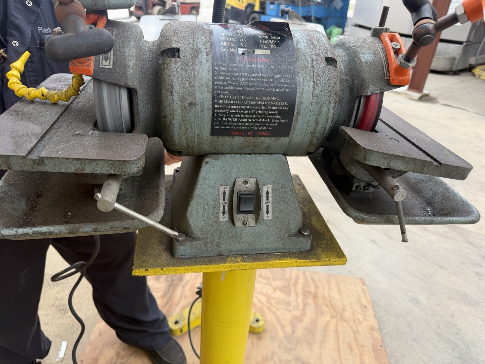 TOOL CUTTER Industrial 6" CARBIDE TOOL GRINDER .5 HP 115V 3400 RPM w Stand