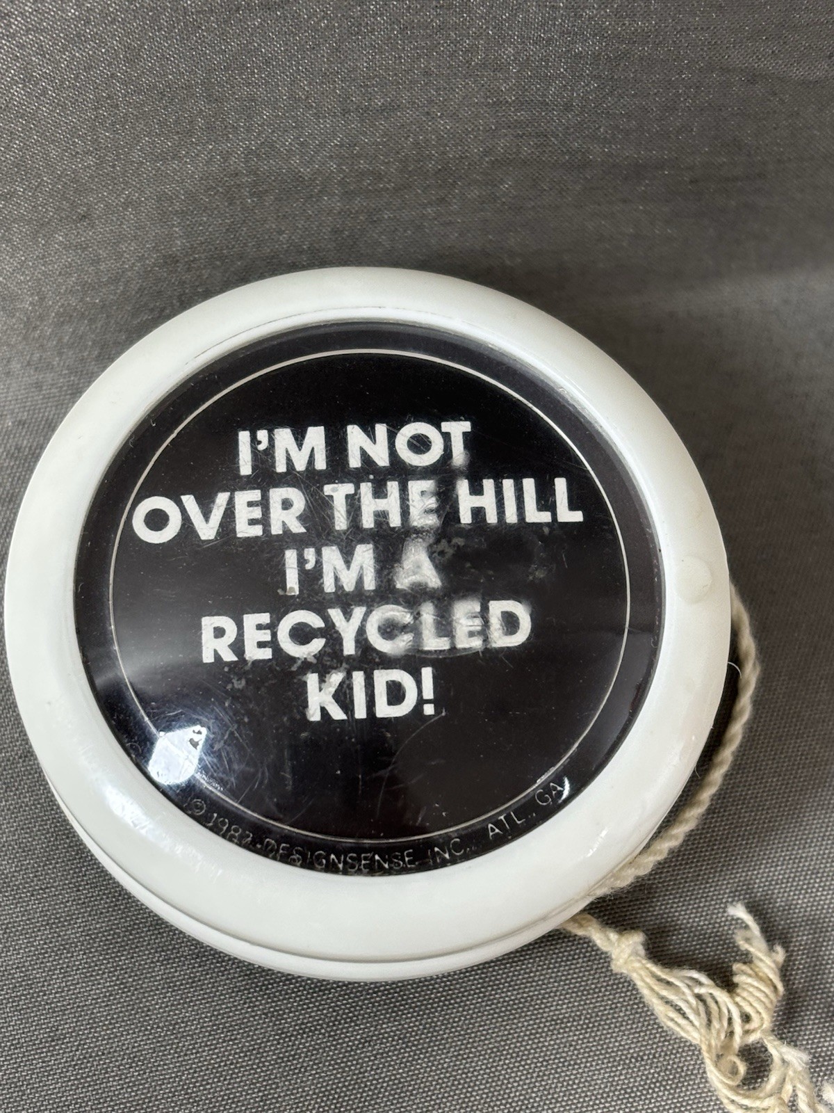 Vintage Duncan YO-YO I’m Not Over The Hill I’m A Recycled Kid! 1987