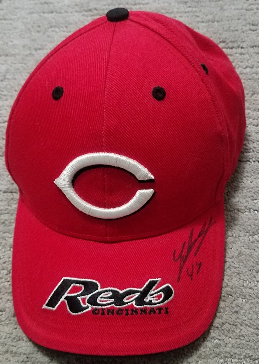 Vintage CINCINNATI REDS Johnny Cueto Autographed Baseball Cap Hat Twins Not Worn