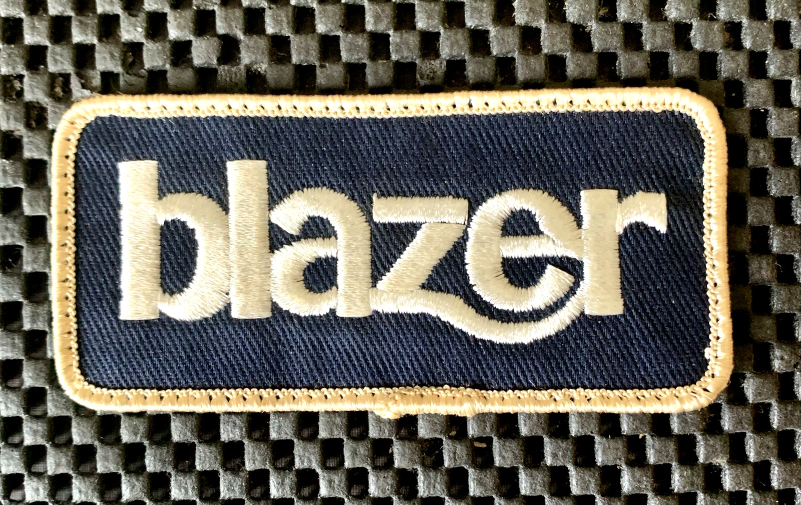 BLAZER CHEVROLET EMBROIDERED SEW ON ONLY PATCH SPORT UTILITY VEHICLE 4" x 2"