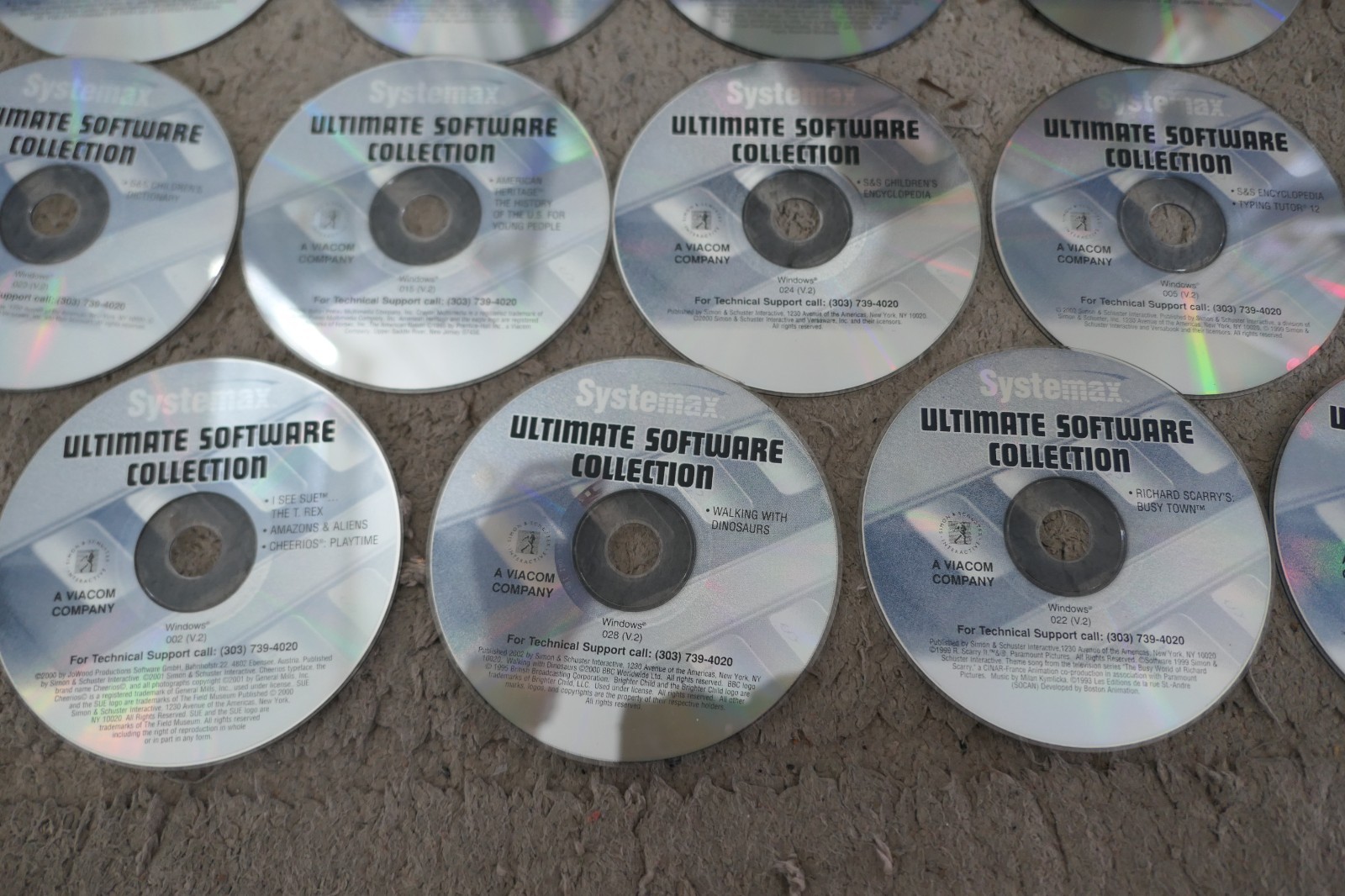 Systemax Ultimate Software Collection CD Rom Game 25-Discs