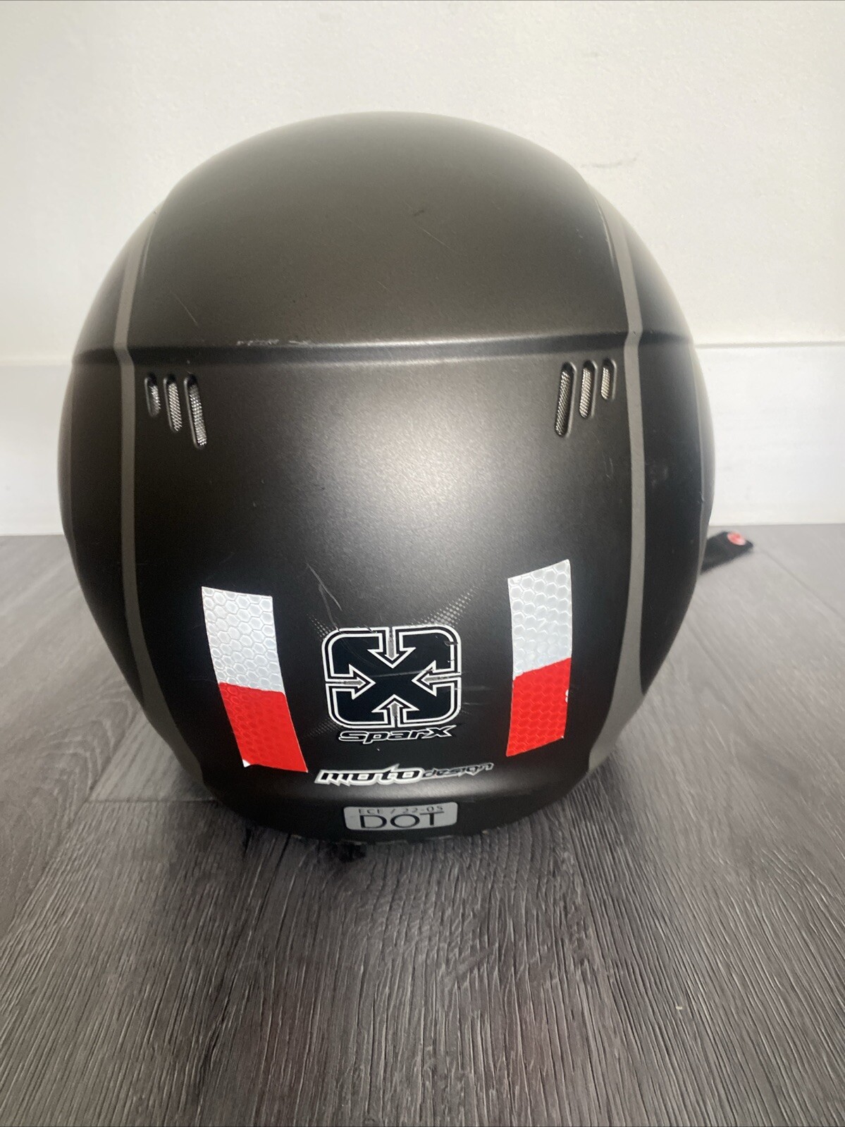Sparkx Moto Design Ece/22-05 DOT HELMET