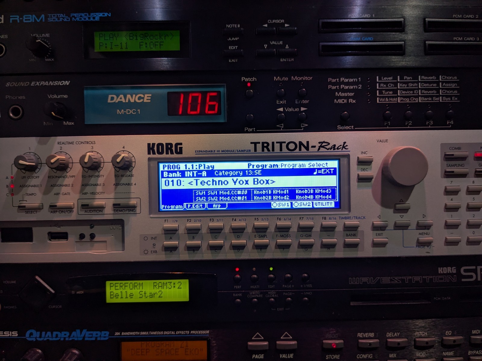 KORG TRITON Rack LUX Custom ASTN LED Display !