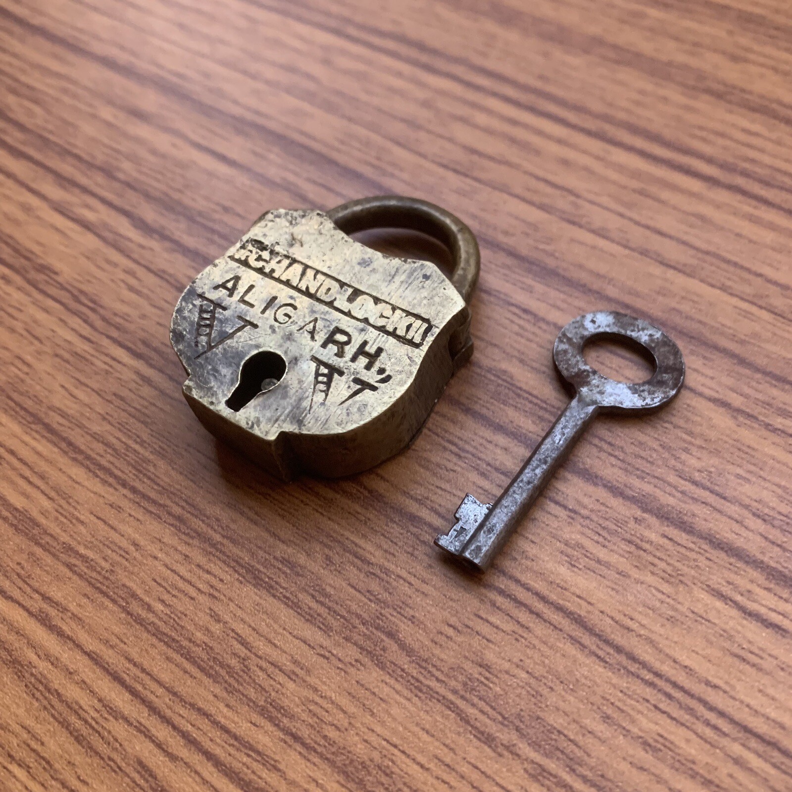BRASS PADLOCK LOCK WITH KEY VINTAGE OLD OR ANTIQUE