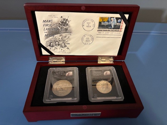 50th ANNIV. APOLLO (11) MOON LANDING COMMEMORATIVE SET (LIMITED 1000 SETS)