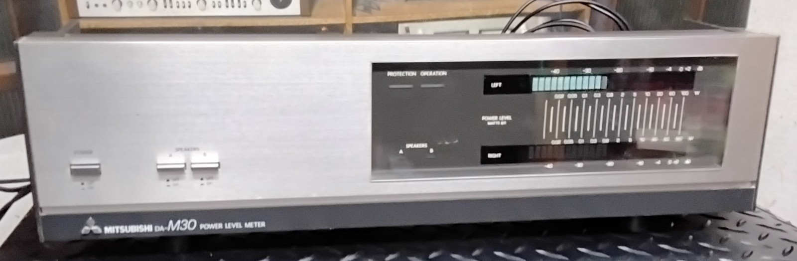 Mitsubishi DA-M30 power level meter / watt meter