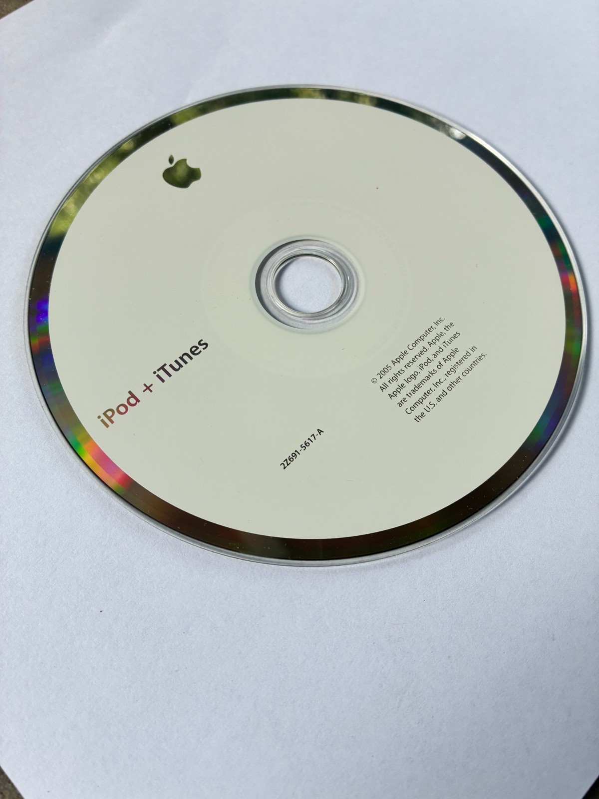 Apple iPod + iTunes Software Installation Disc CD-ROM 2005 ~ 2Z691-5617-A