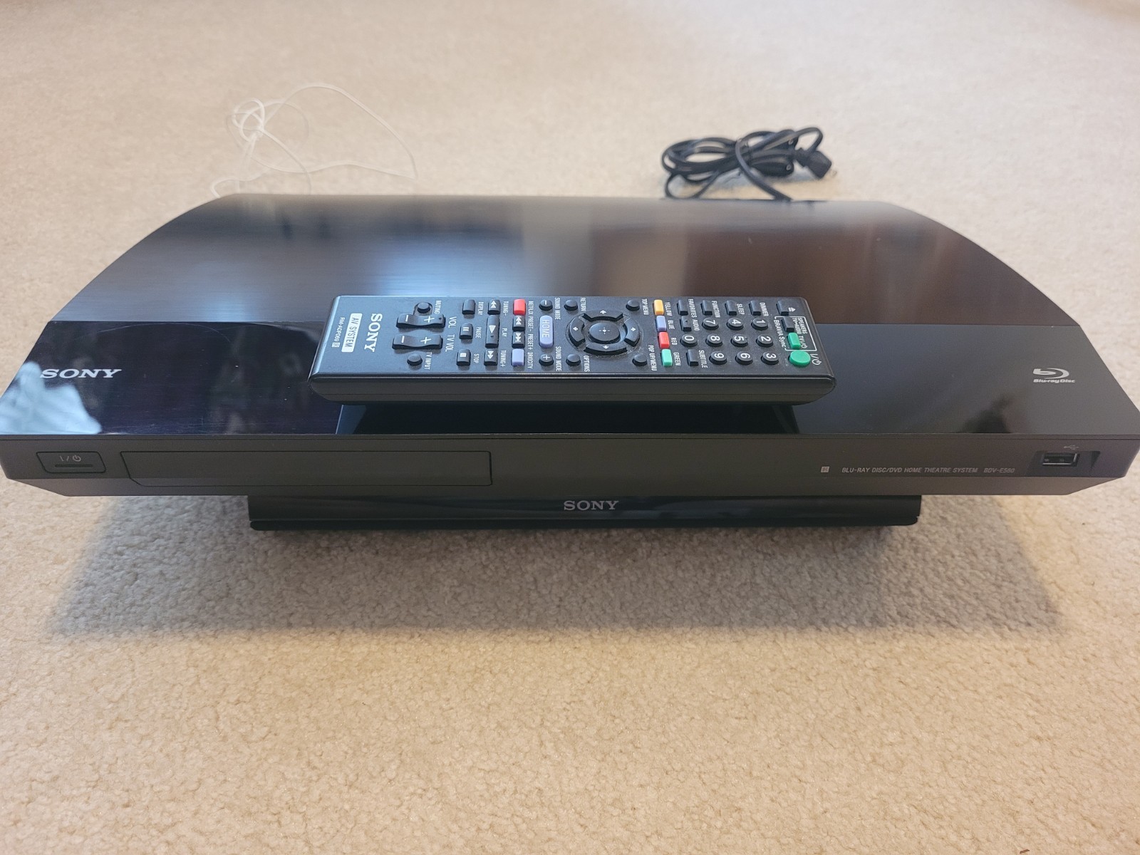 Sony HBD-E580 Blu-Ray 3D 5.1 Home Theatre Streaming System with Sub & Remote
