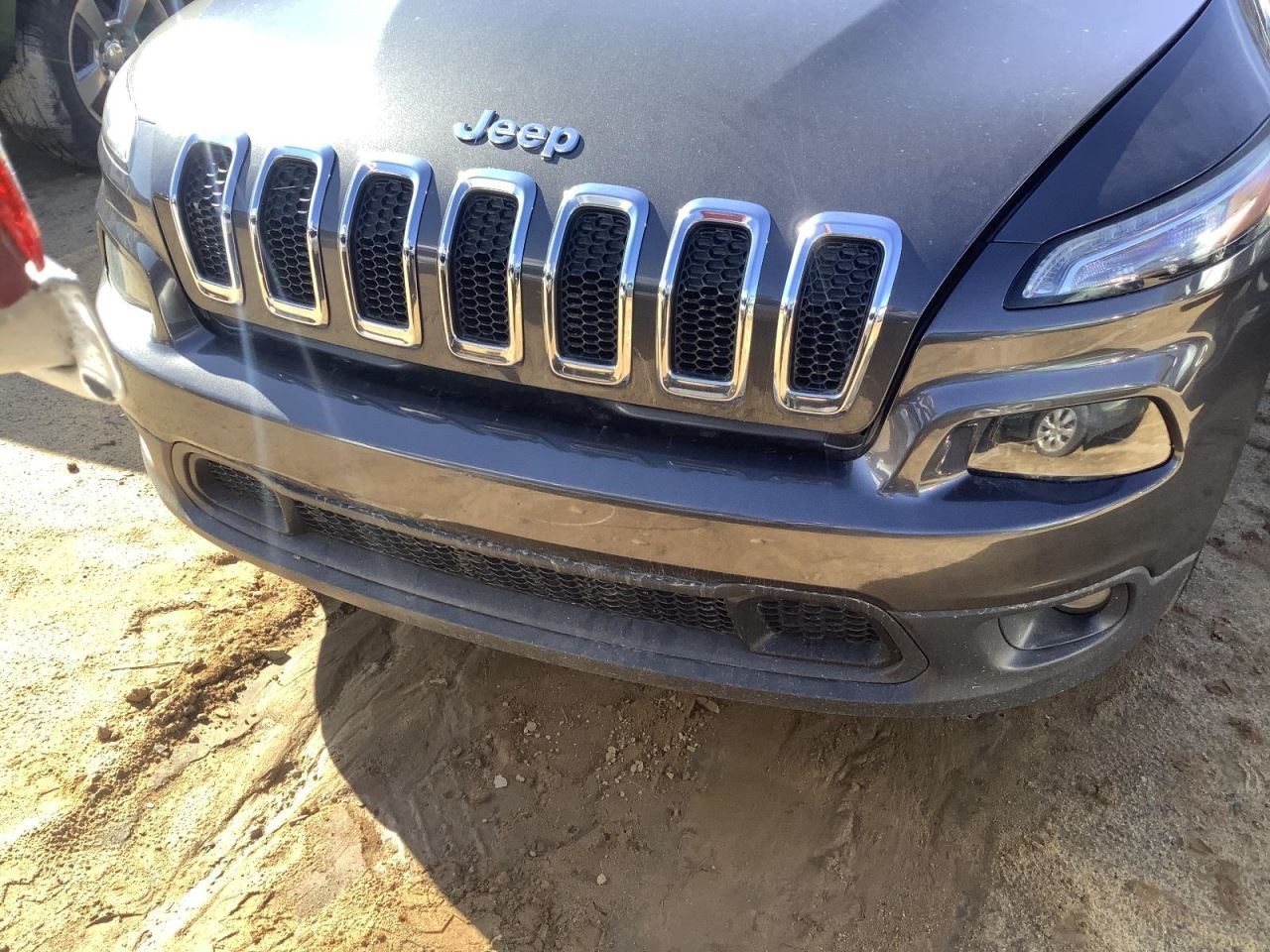 CHEROKEE 2016 Glove Box 4992949