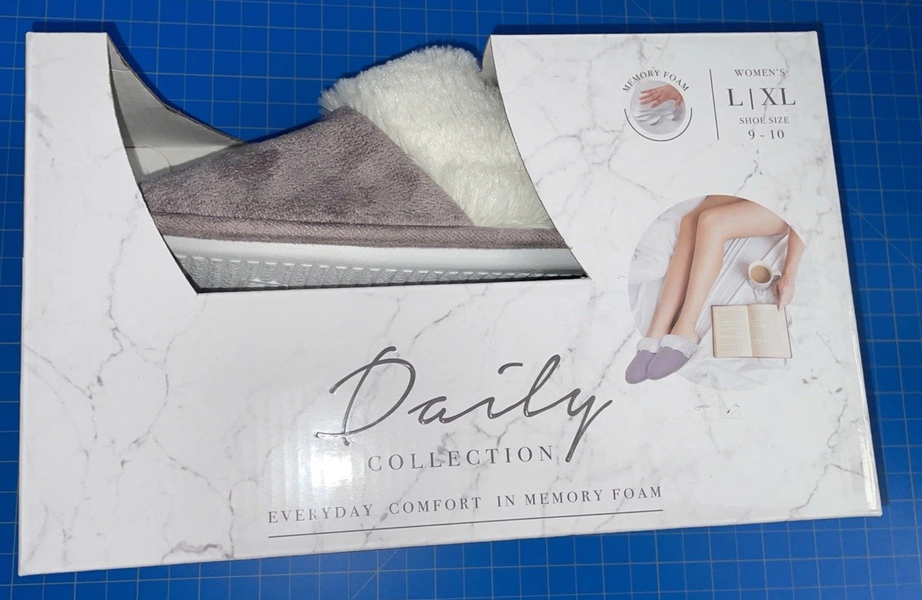 Daily Collection Womens 9-10 Memory Foam Slippers Lavender