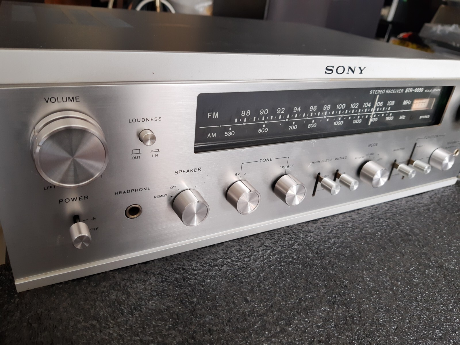 Sony STR-6050 AM/FM Stereo Receiver