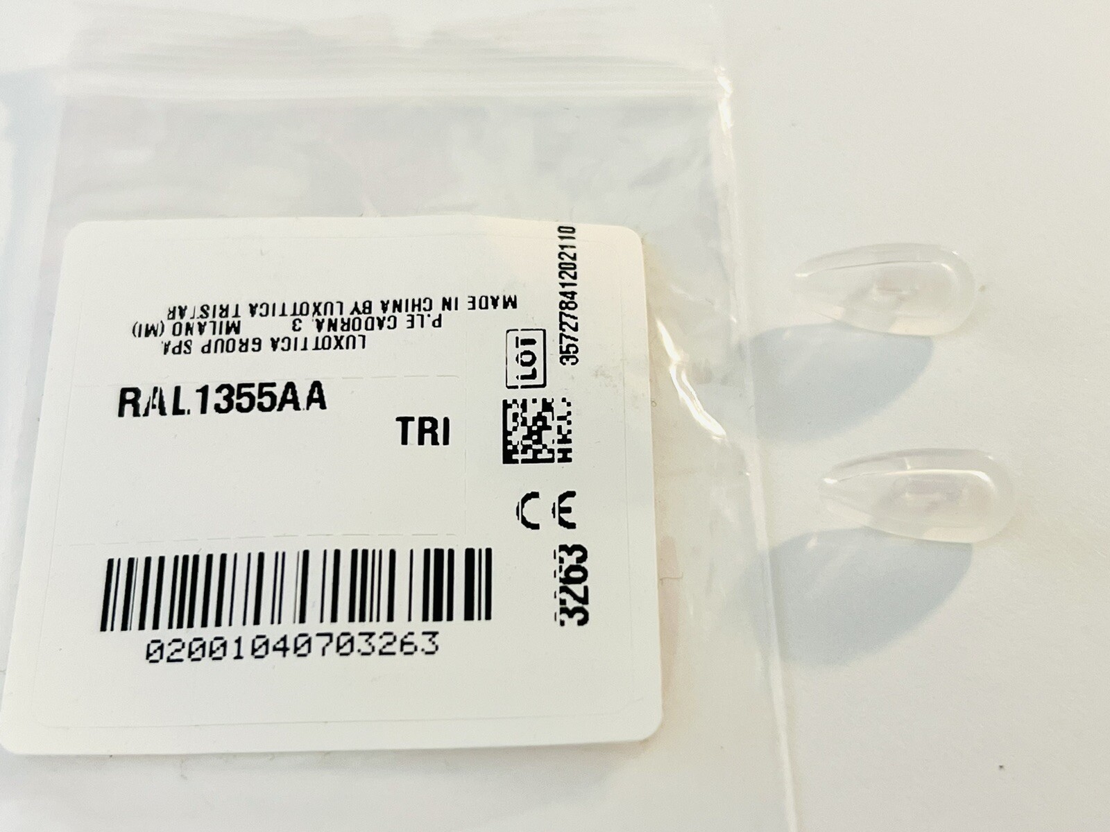 NEW OAKLEY CONTRAIL SUNGLASSES & CONTRAIL TI AUTHENTIC REPLACEMENT NOSE PAD